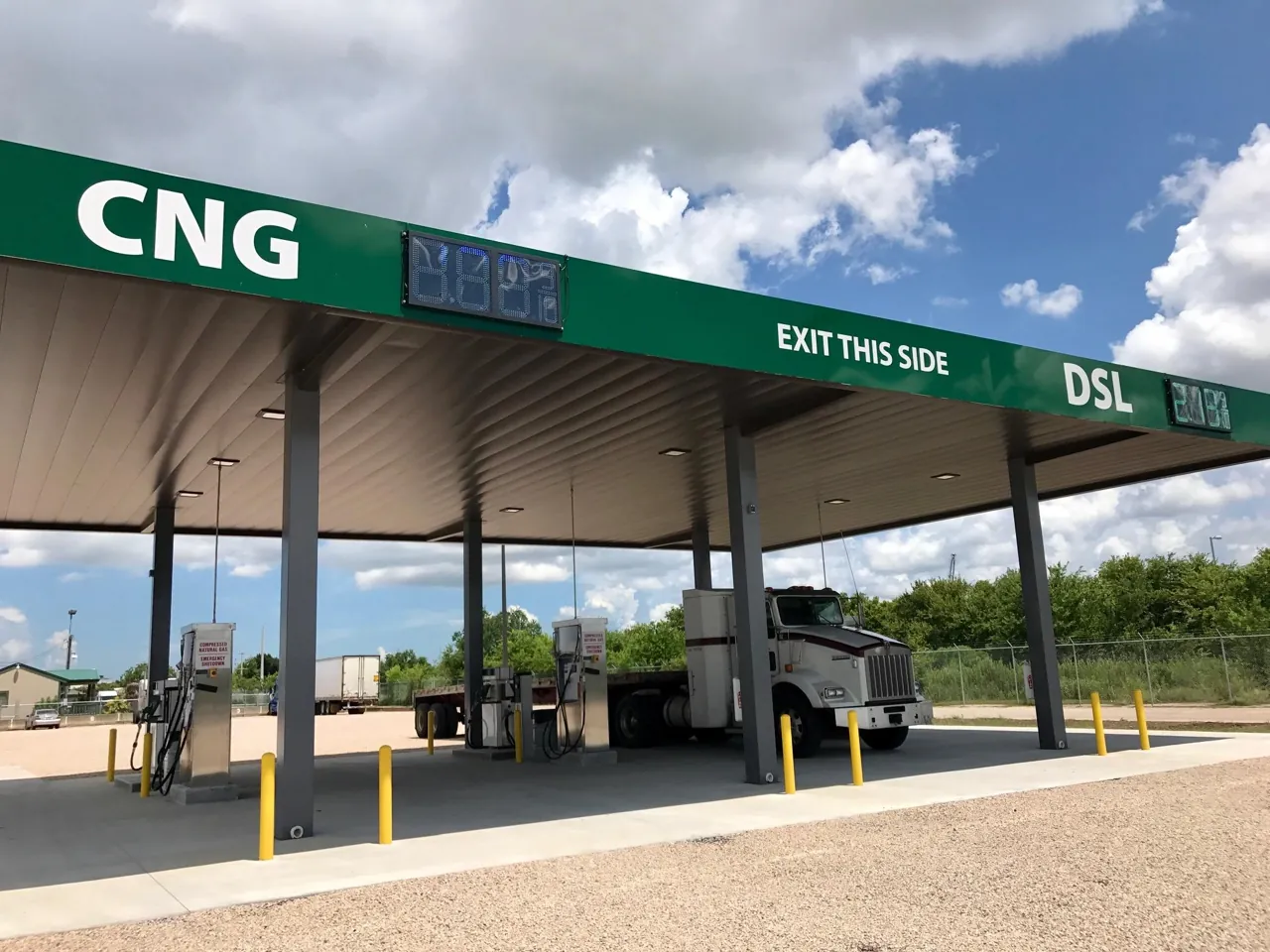 Truck at the Almeda Fuels CNG and diesel canopy in Houston